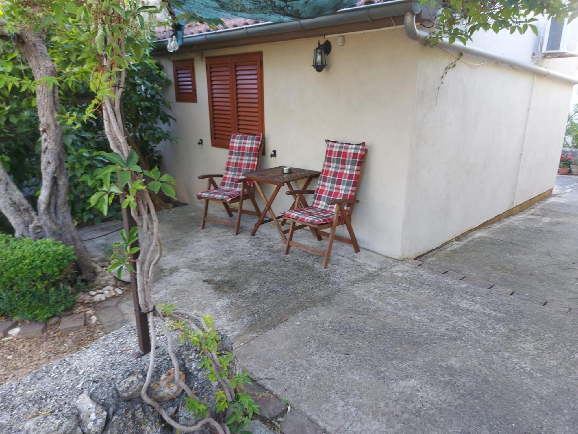 Apartmani Bugenvilija Brbinj Exterior foto